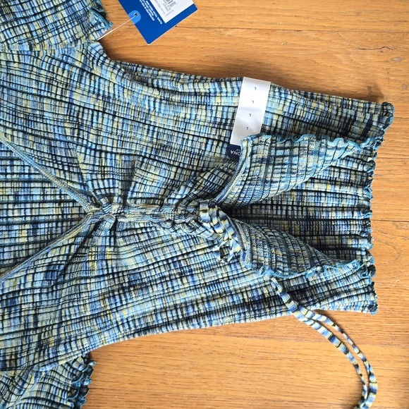 ARIZONA JEAN CO WOMEN'S JUNIORS SIZE BLUE AND YELLOW CROP TOP SIZE LARGE - Picture 13 of 14